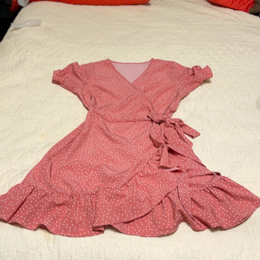 Pink and white polka-dotted flouncy dress, side tie, XL